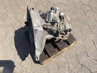 Getriebe F15 X14SZ Opel Corsa B 1.4 i / SZ 1.4 [FZ.880] 124.800 / W4.18