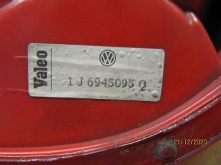 1J6945095Q ORIGINAL VALEO Rückleuchte links VW Golf IV/4 Limousine |549-o